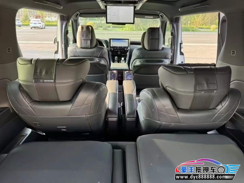 25年丰田威尔法轿车抵押车出售