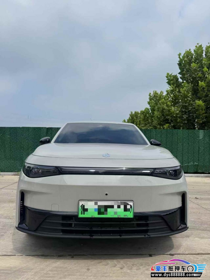 25年零跑C10轿车抵押车出售