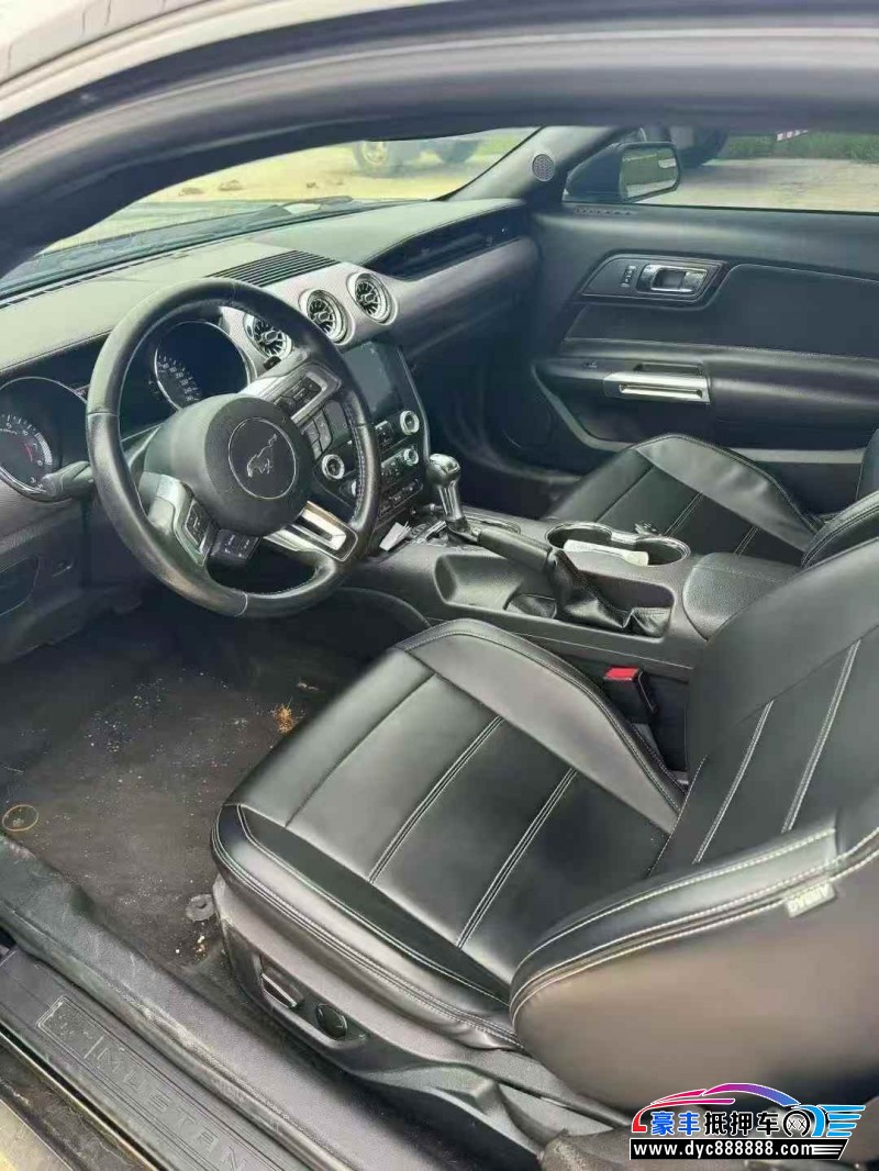 18年福特野马轿车抵押车出售