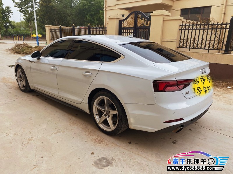 18年奥迪A5轿车抵押车出售