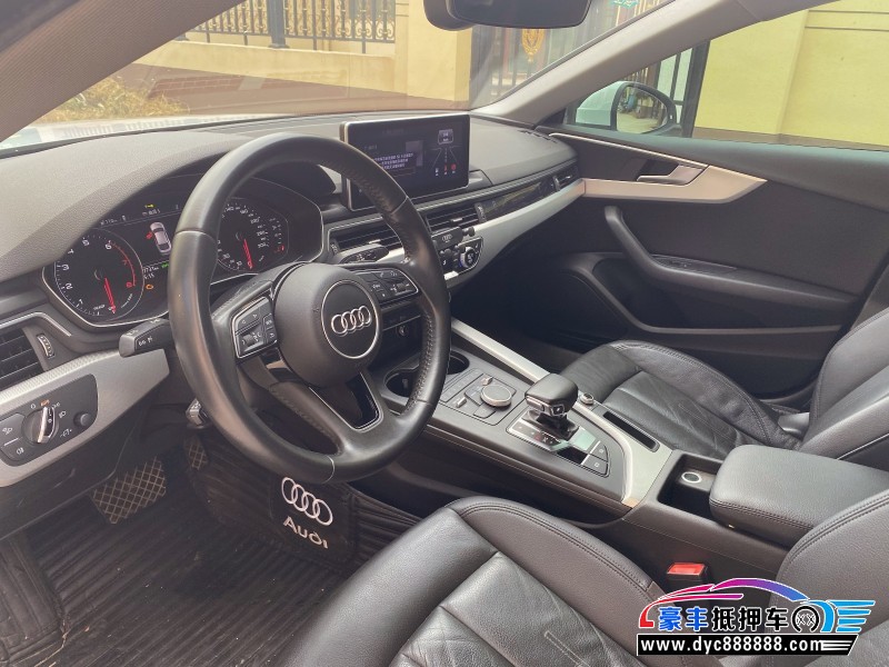 18年奥迪A5轿车抵押车出售