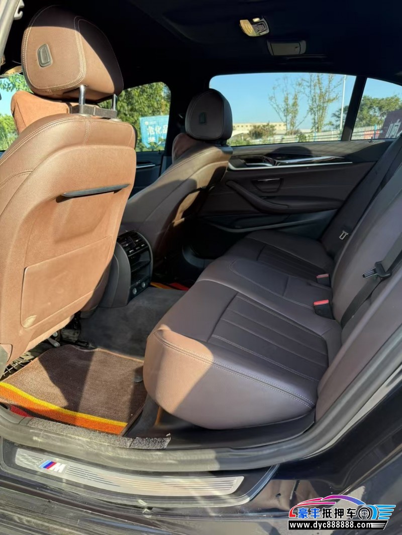 19年宝马5系轿车抵押车出售