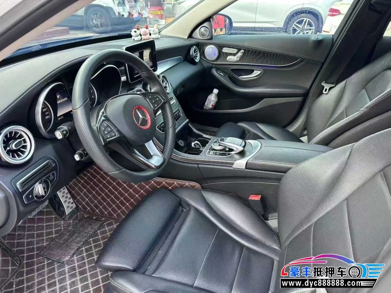 16年奔驰C轿车抵押车出售