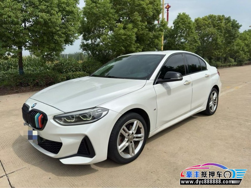 22年宝马1系轿车抵押车出售