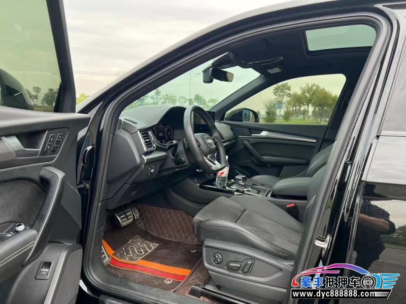 23年奥迪Q5SUV抵押车出售