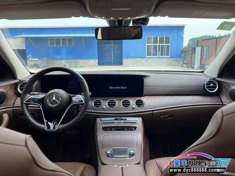 22年奔驰E轿车抵押车出售
