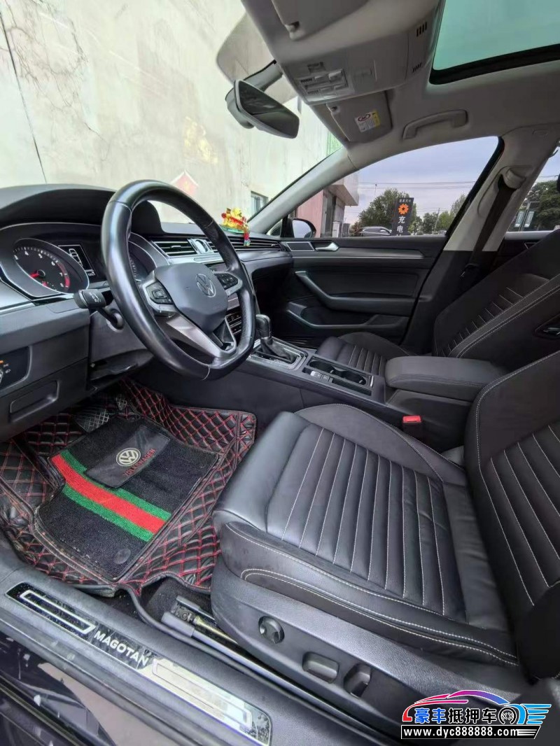 21年大众迈腾轿车抵押车出售