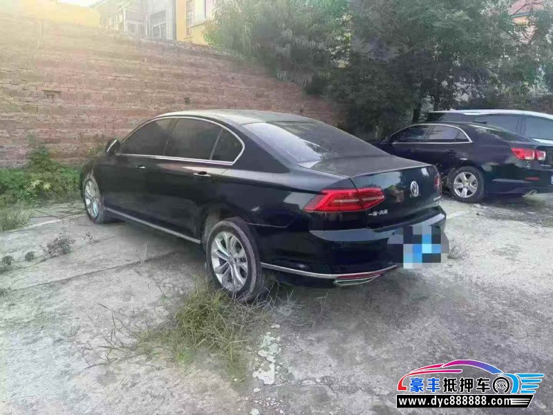 17年大众迈腾轿车抵押车出售