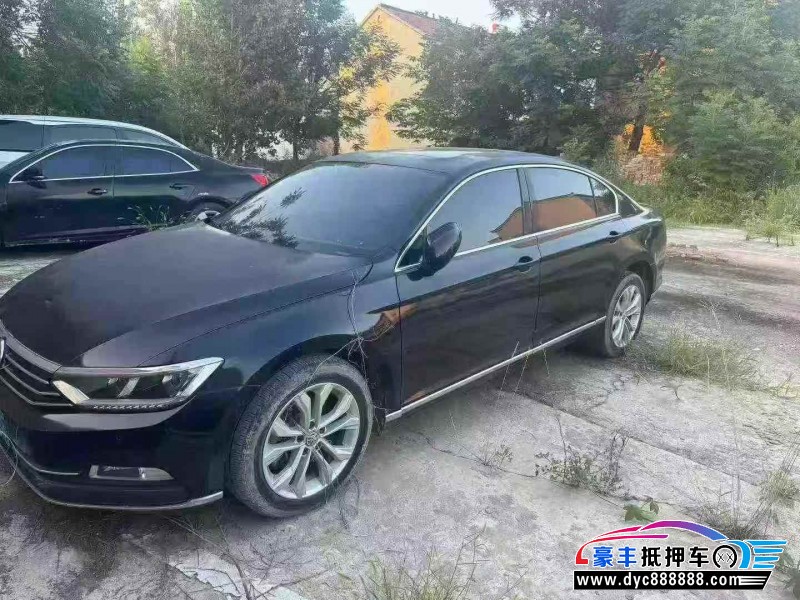 17年大众迈腾轿车抵押车出售