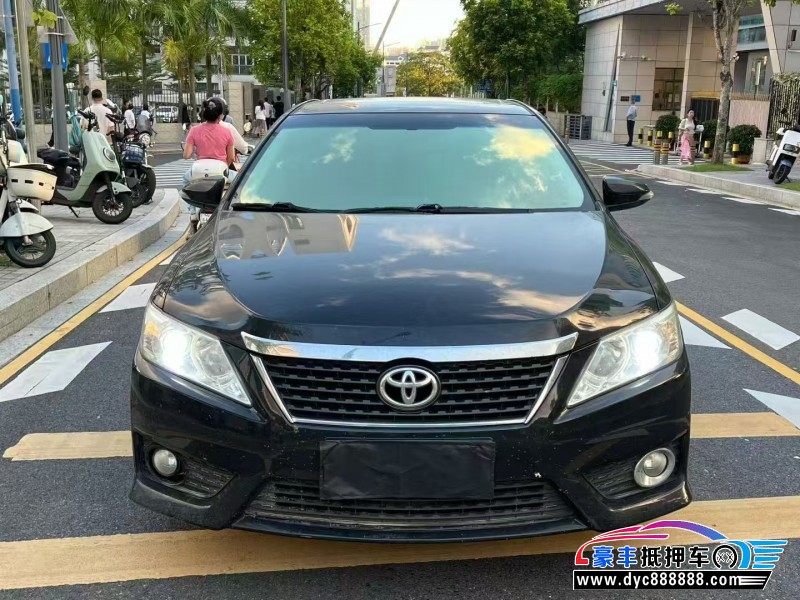 13年丰田凯美瑞轿车抵押车出售