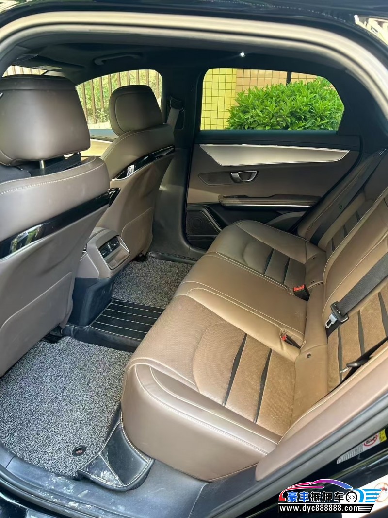 21年比亚迪汉轿车抵押车出售