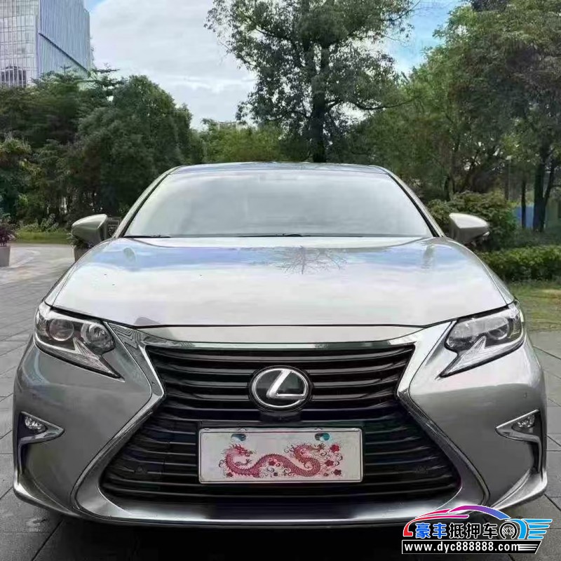17年雷克萨斯ES轿车抵押车出售