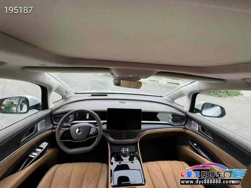 24年腾势D9轿车抵押车出售