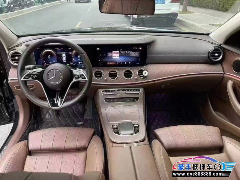 22年奔驰E轿车抵押车出售