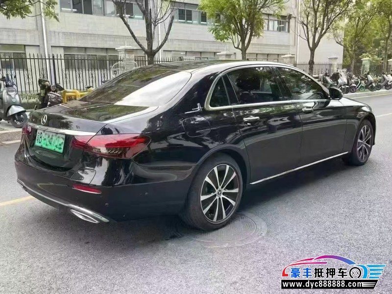 22年奔驰E轿车抵押车出售