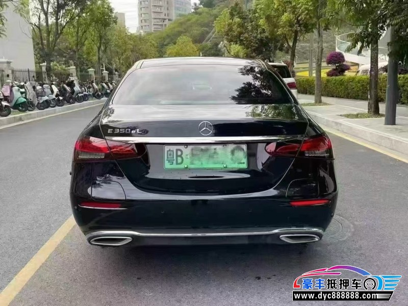 22年奔驰E轿车抵押车出售