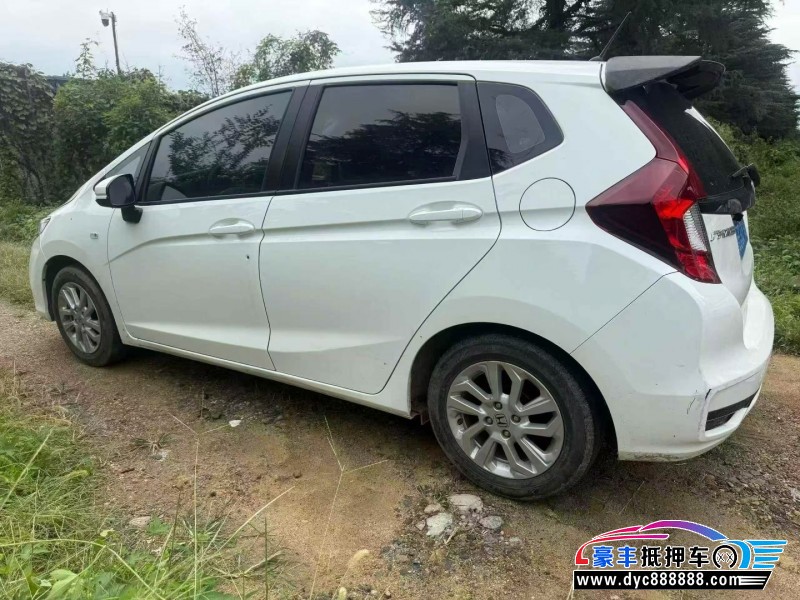 20年本田飞度轿车抵押车出售