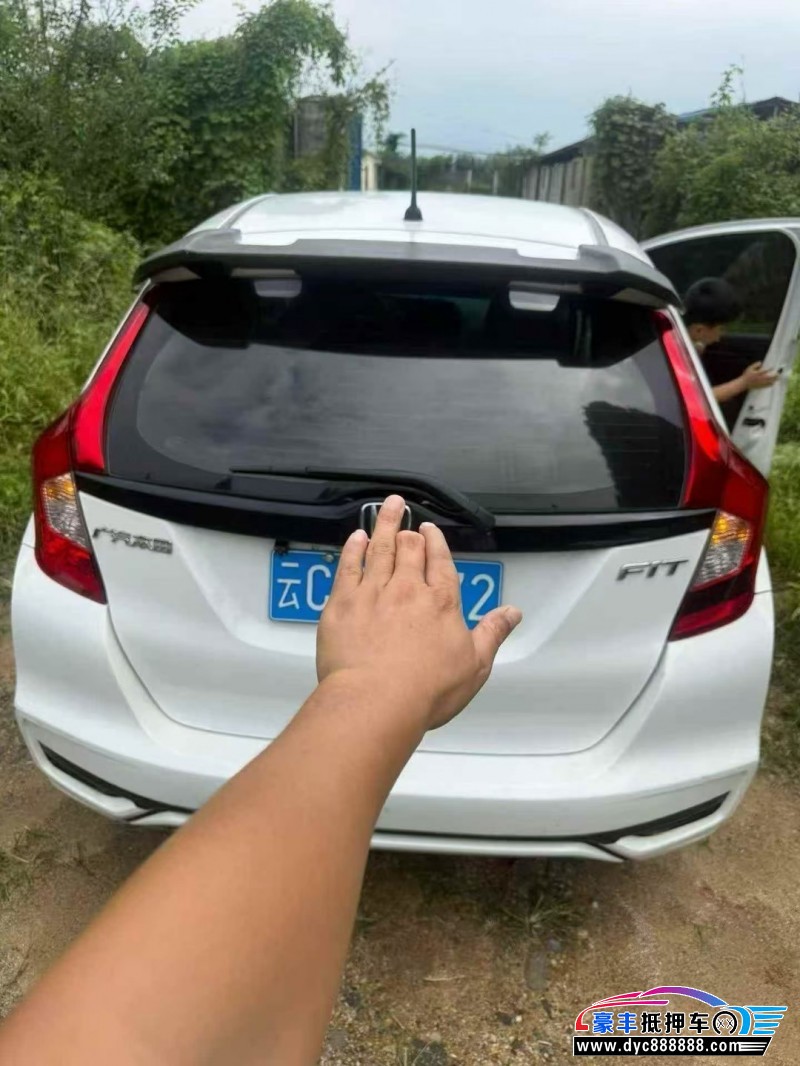 20年本田飞度轿车抵押车出售