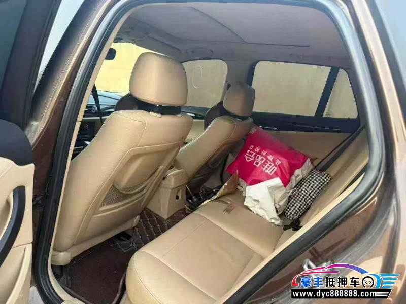 12年宝马X1轿车抵押车出售