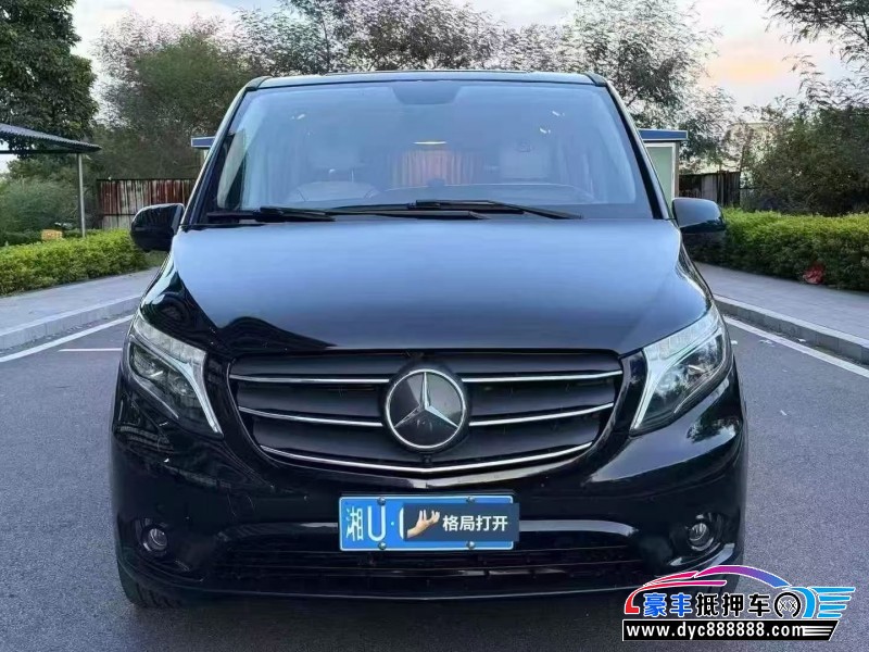 21年奔驰威霆轿车抵押车出售