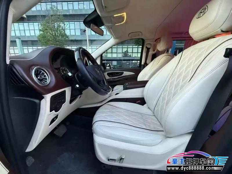 21年奔驰威霆轿车抵押车出售