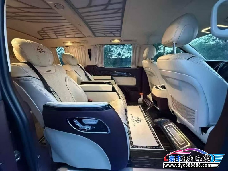 21年奔驰威霆轿车抵押车出售