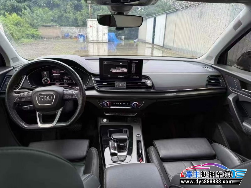 21年奥迪Q5轿车抵押车出售