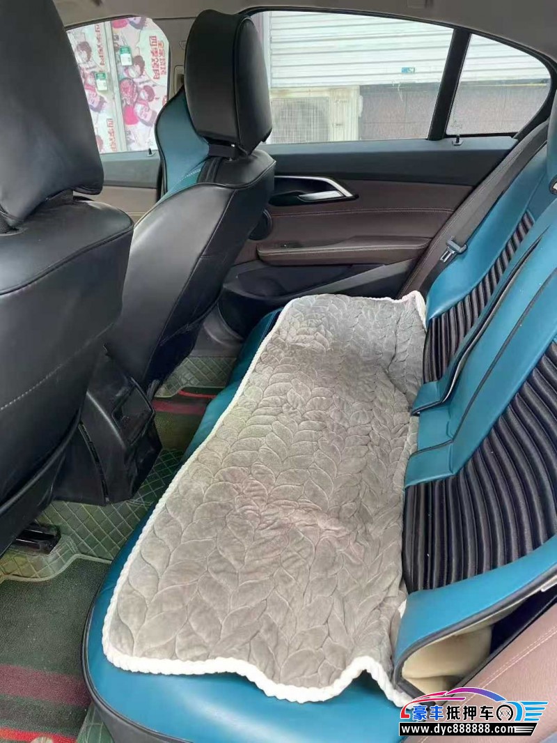 19年宝马1系轿车抵押车出售