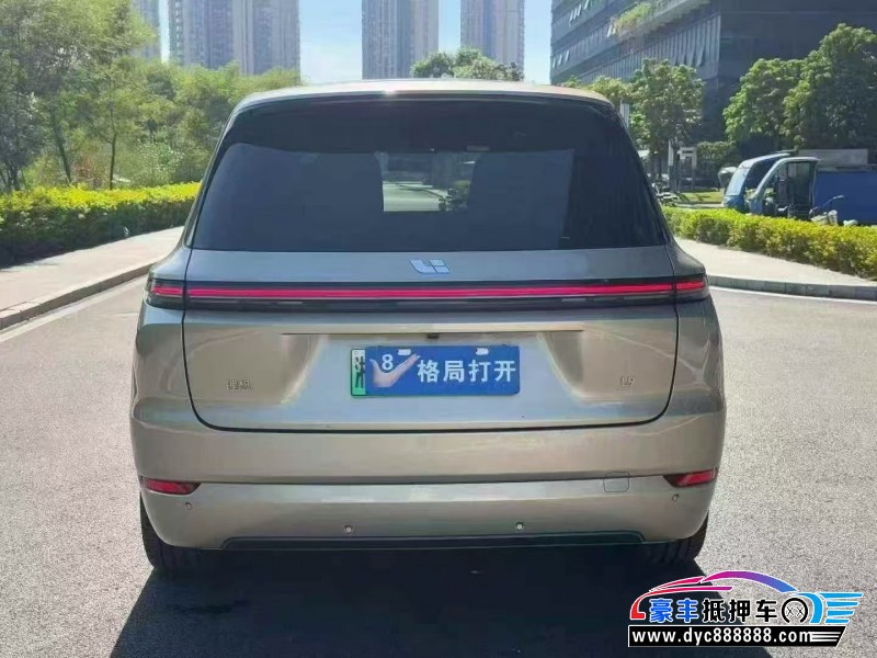 22年理想L9轿车抵押车出售