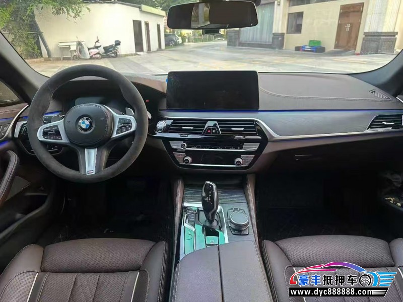 21年宝马5系轿车抵押车出售