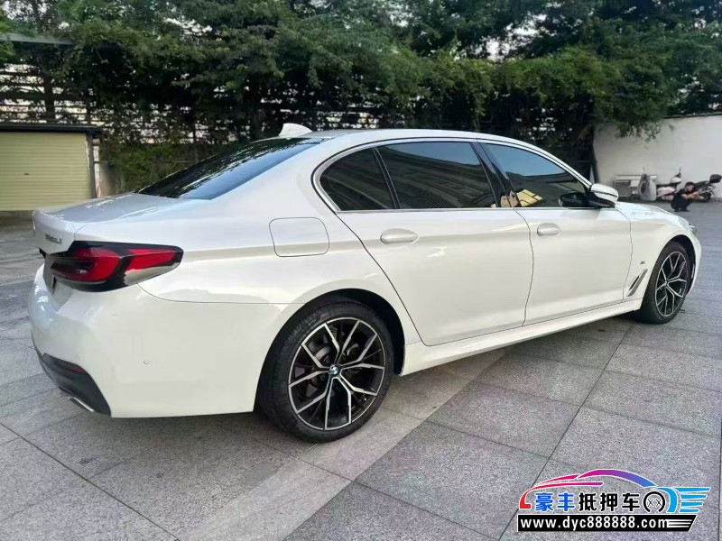 21年宝马5系轿车抵押车出售