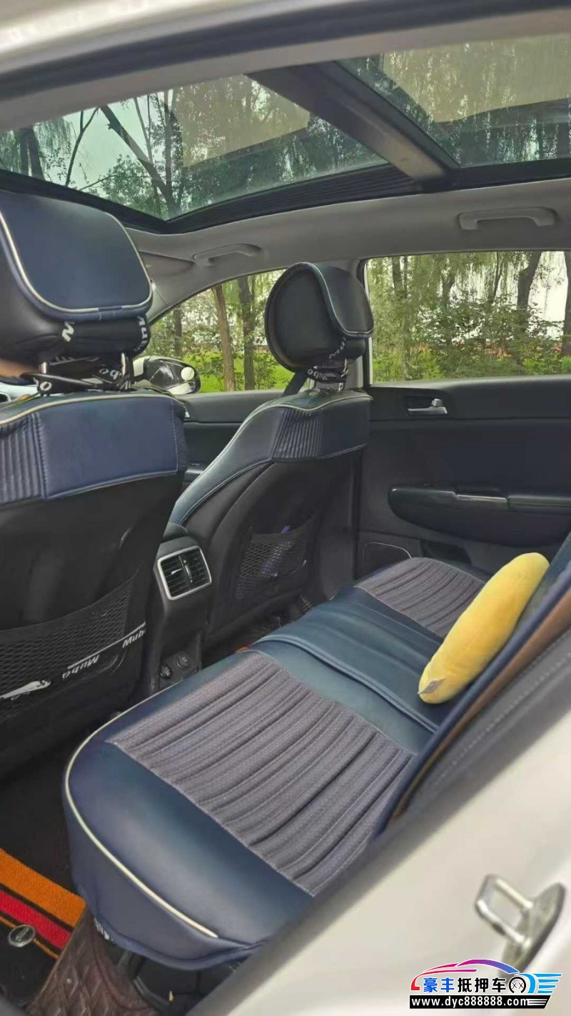 17年起亚KX5轿车抵押车出售