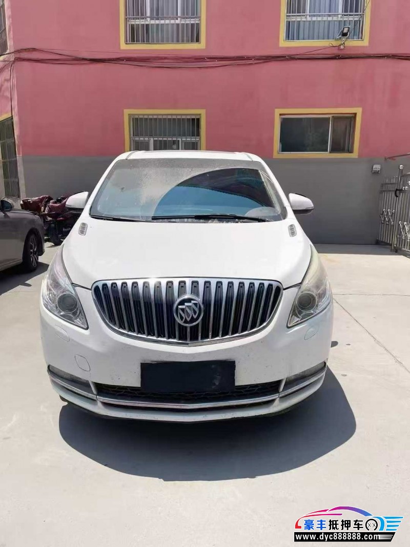 13年别克GL8轿车抵押车出售