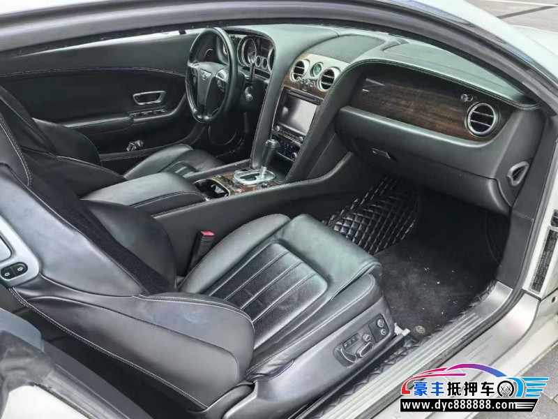 14年宾利欧陆轿车抵押车出售