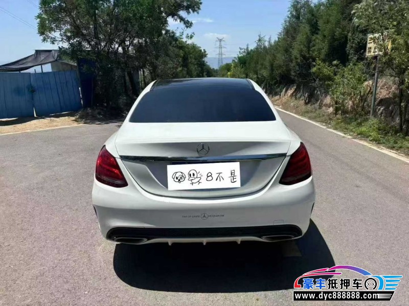 18年奔驰C轿车抵押车出售