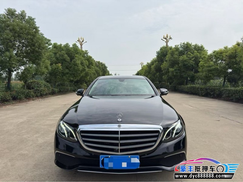 19年奔驰E轿车抵押车出售