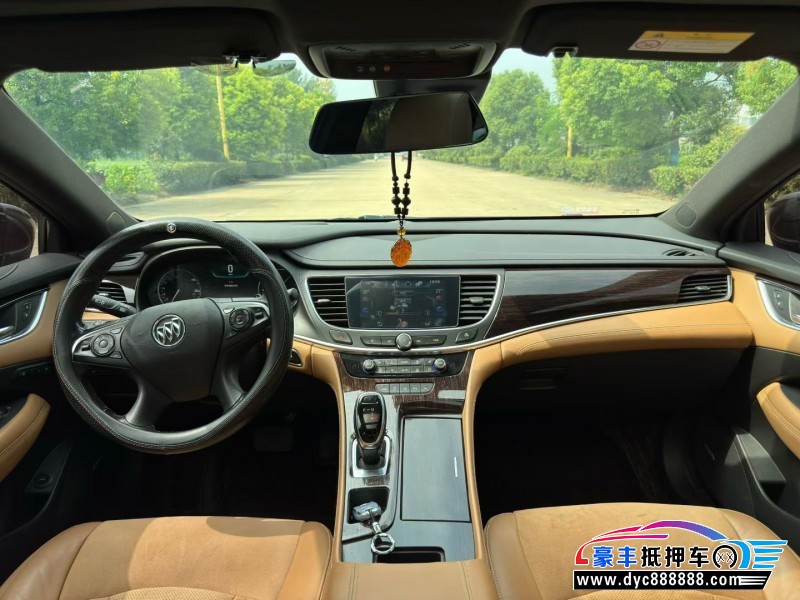 18年别克君越轿车抵押车出售