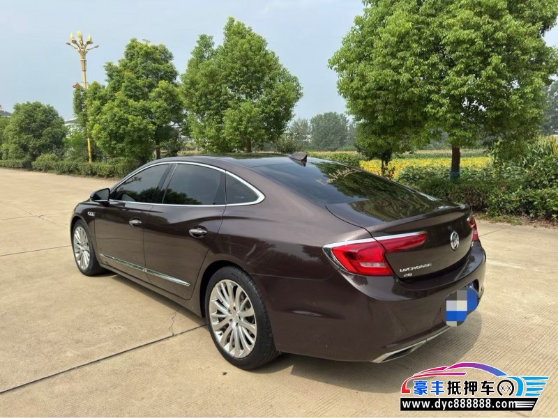 18年别克君越轿车抵押车出售