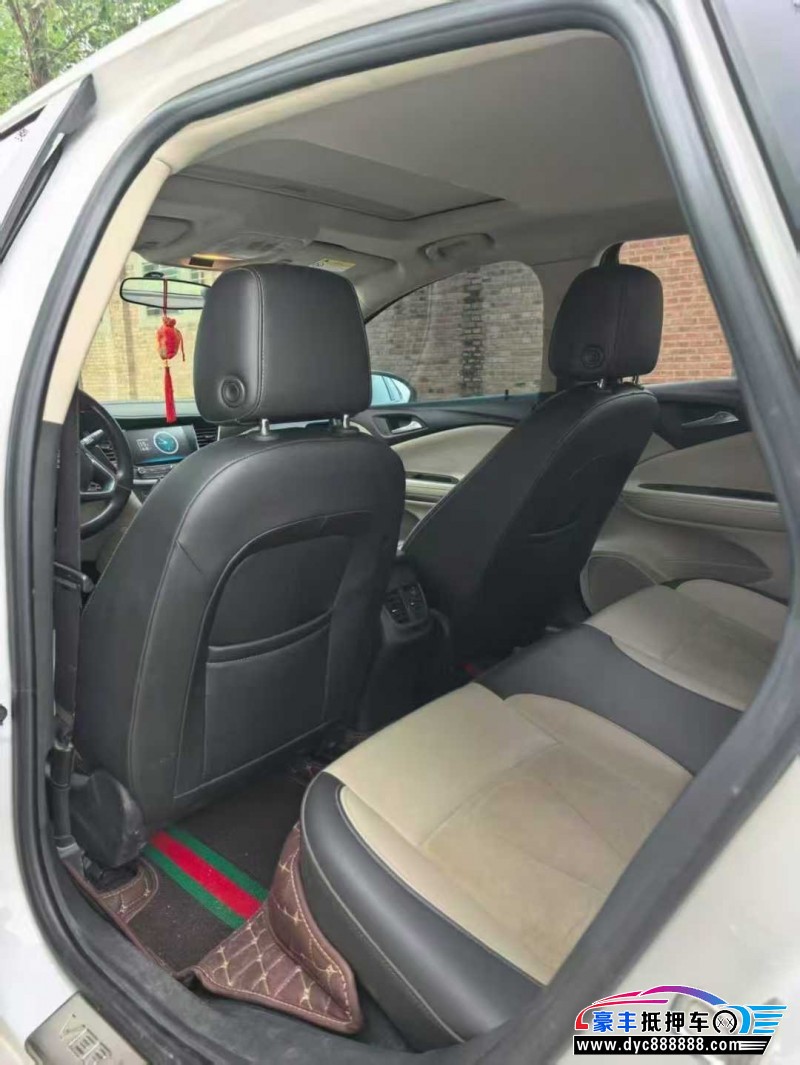 18年别克威朗轿车抵押车出售