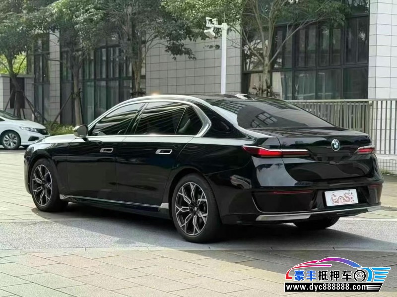 24年宝马7系轿车抵押车出售