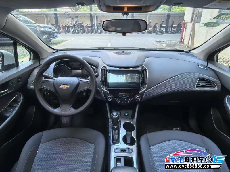 17年雪佛兰科鲁兹轿车抵押车出售