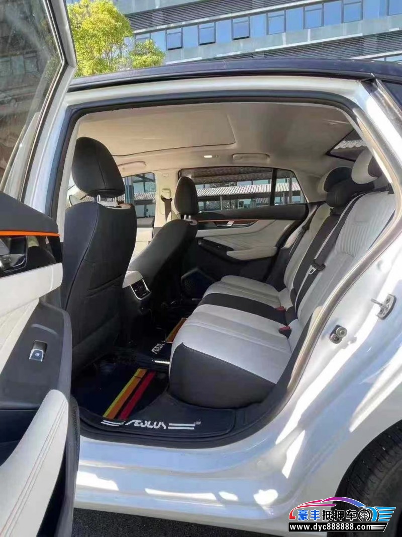 22年东风风神奕炫轿车抵押车出售