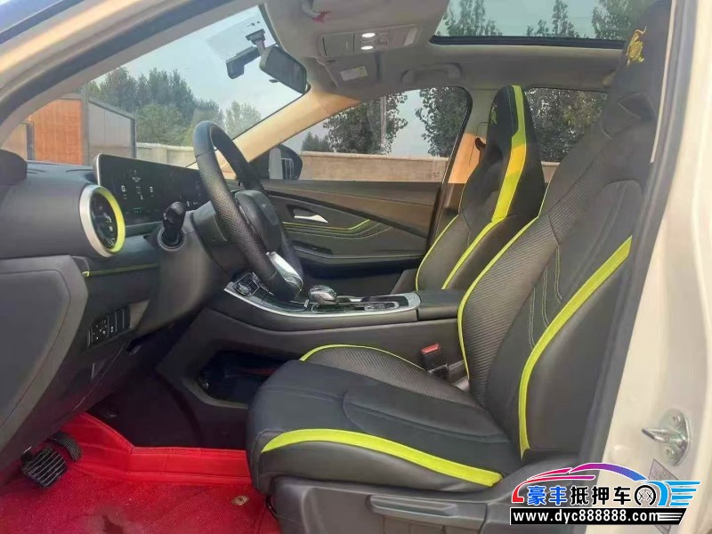 23年东风雷霆轿车抵押车出售