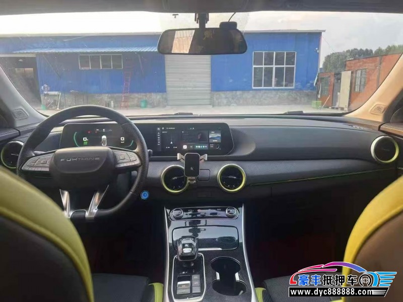 23年东风雷霆轿车抵押车出售