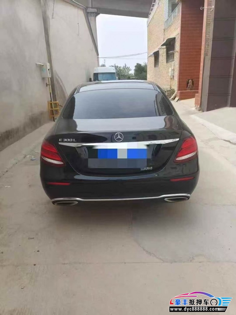 19年奔驰E轿车抵押车出售