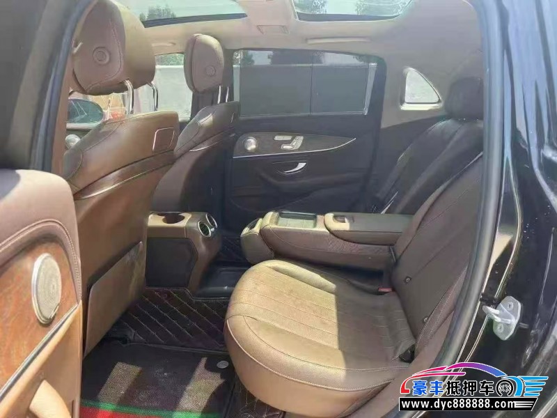 19年奔驰E轿车抵押车出售