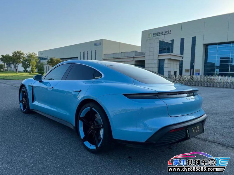 21年保时捷TaYcan轿车抵押车出售