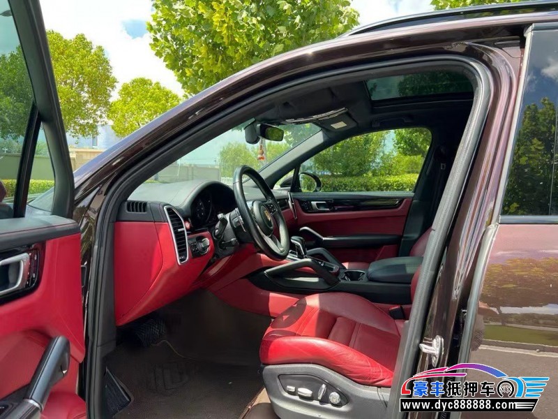 20年保时捷卡宴轿车抵押车出售