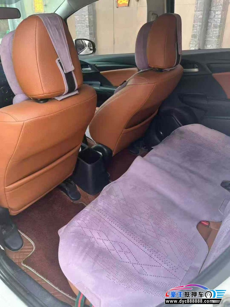 16年本田飞度轿车抵押车出售