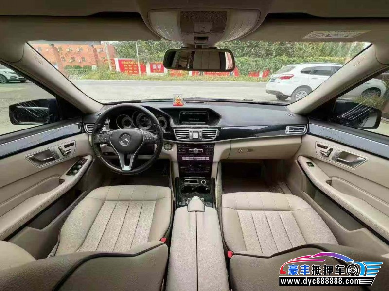 14年奔驰E轿车抵押车出售